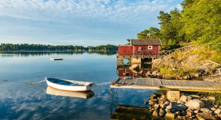 Ska man boka hotell eller hyra stuga på västkusten