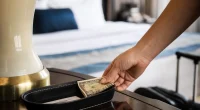 Dricks på hotell utomlands: så mycket ger du i olika länder